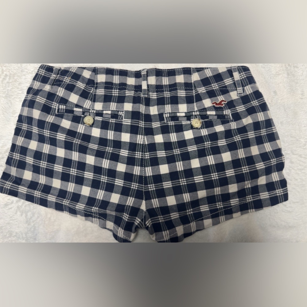 Hollister Navy Plaid Shorts - Picture 2 of 3